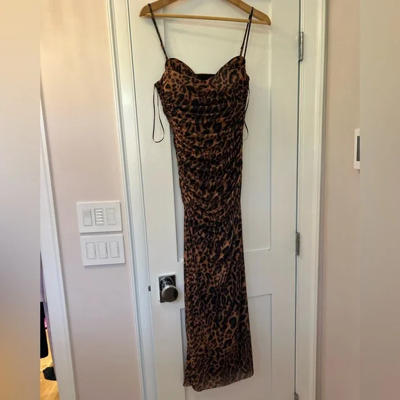 Zara Brown and Black leopard print Ruched Maxi Dress. Size S. NWT - Picture 4 of 7